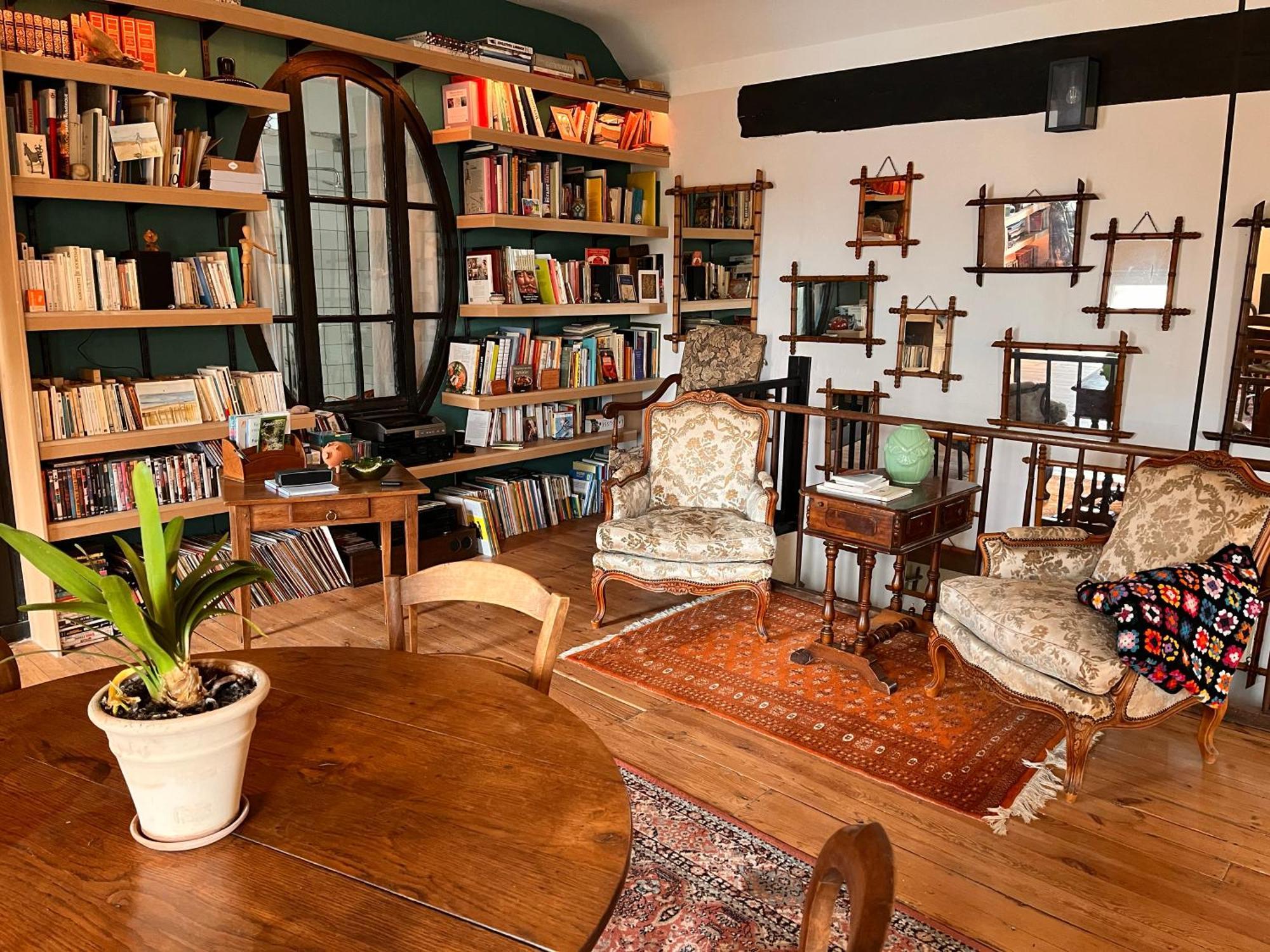 Les Loges Du Chaudron Bed & Breakfast La Chapelle-aux-Choux Bagian luar foto
